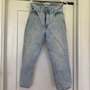 Abercrombie Ankle straight ultra high rise jeans